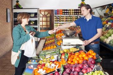 С начала нового года овощи и фрукты в России подорожали на 6,45%